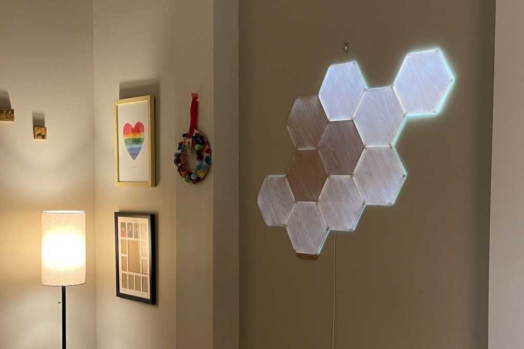 Nanoleaf light panels features